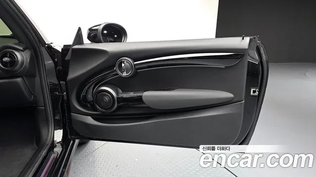 MINI Cooper Convertible — Фото автомобиля 14
