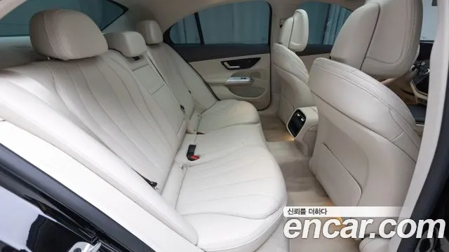 Mercedes-Benz E-Class W214 — Фото автомобиля 11