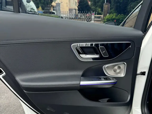 Mercedes-Benz C-Class — Фото автомобиля 7