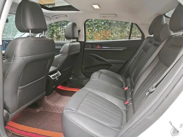 Ford Mondeo — Фото автомобиля 16