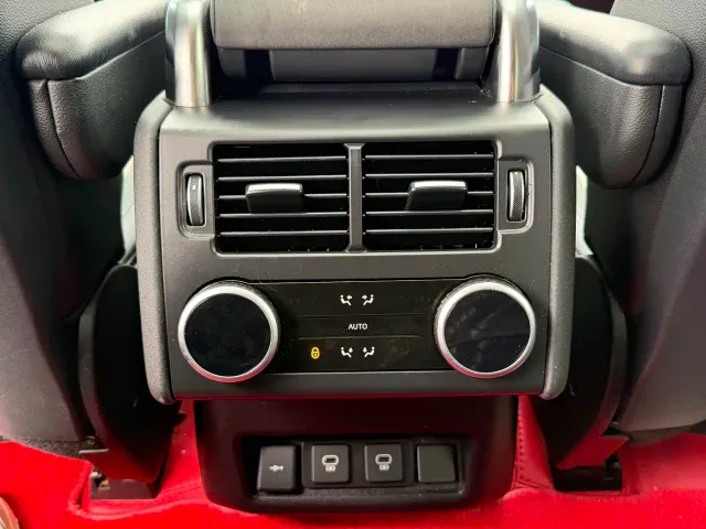 Land Rover Discovery — Фото автомобиля 10