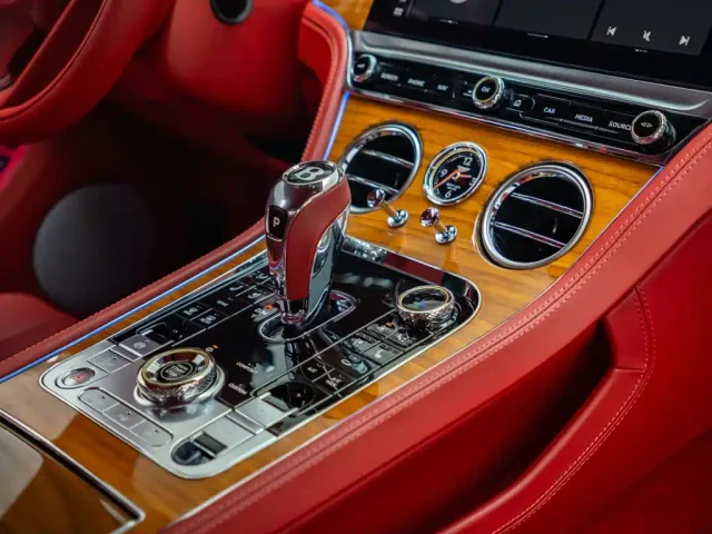Bentley Continental — Фото автомобиля 14