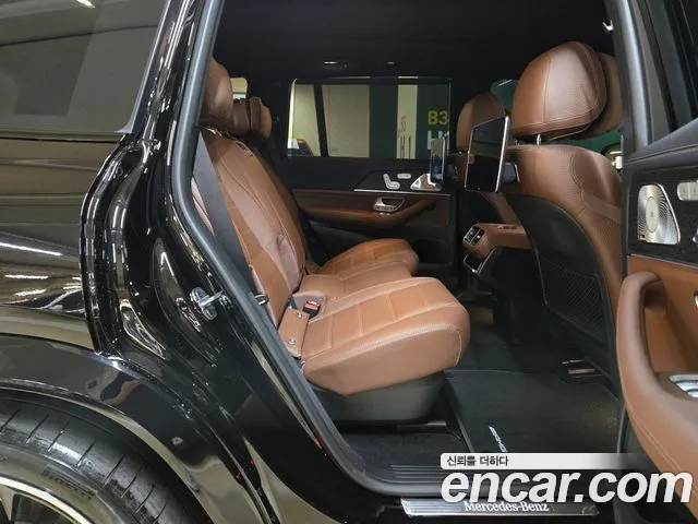 Mercedes-Benz GLS-Class — Фото автомобиля 10