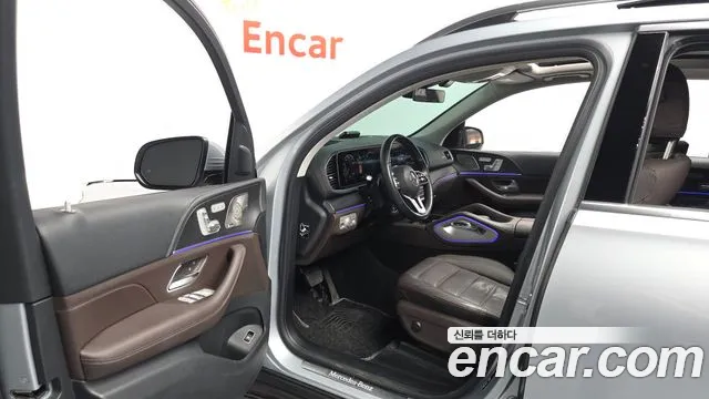 Mercedes-Benz GLE-Class — Фото автомобиля 10