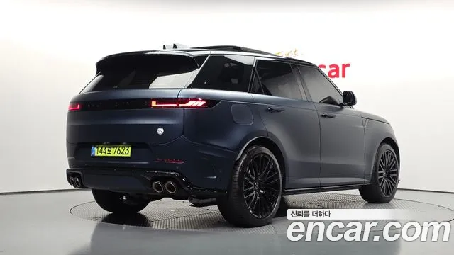 Land Rover Range Rover Sport — Фото автомобиля 2