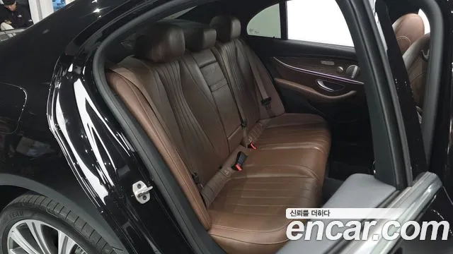 Mercedes-Benz E-Class W213 — Фото автомобиля 18