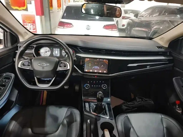 Chery Arrizo 5 — Фото автомобиля 9