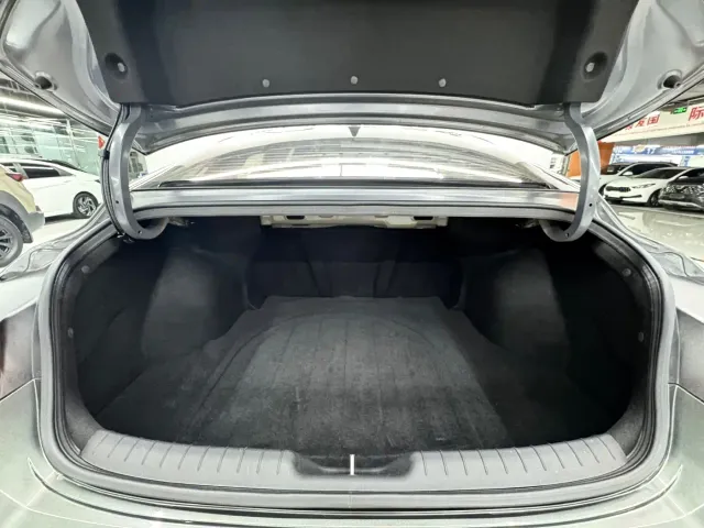 Hyundai Elantra — Фото автомобиля 18