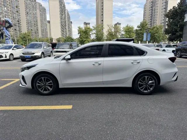 Kia K3 — Фото автомобиля 3