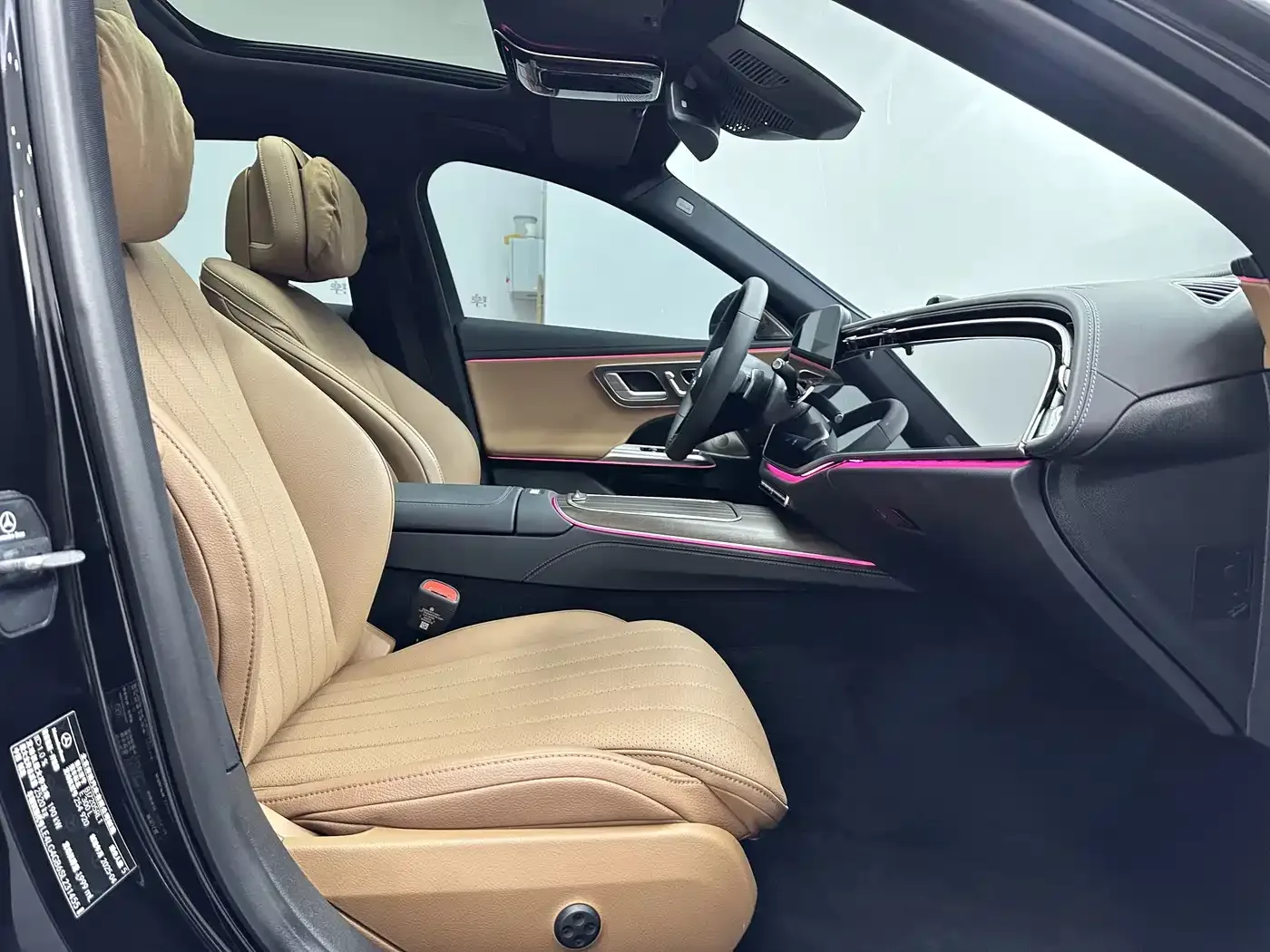Mercedes-Benz Mercedes-Benz E-Class 2025 E 300 L Luxury — Фото автомобиля 13