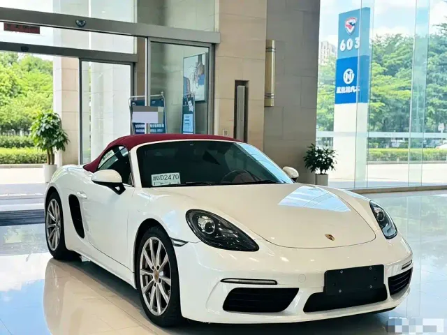 Porsche 718 — Фото автомобиля 3