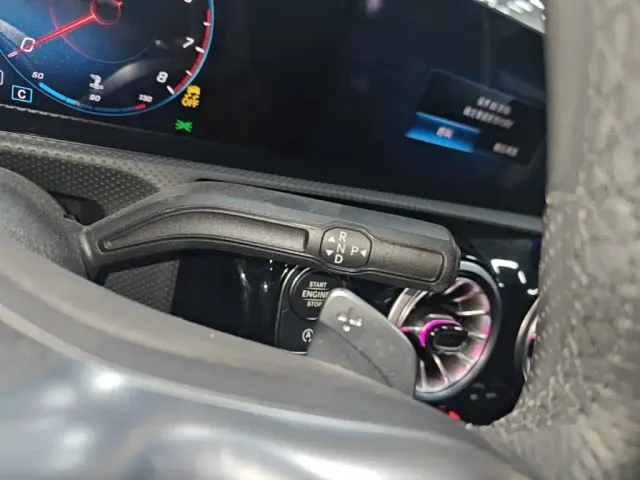 Mercedes-Benz A-Class — Фото автомобиля 13