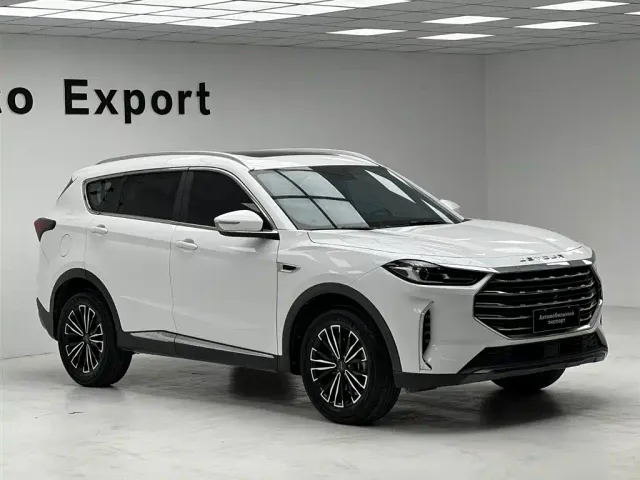 Jetour X70 Plus — Фото автомобиля 3