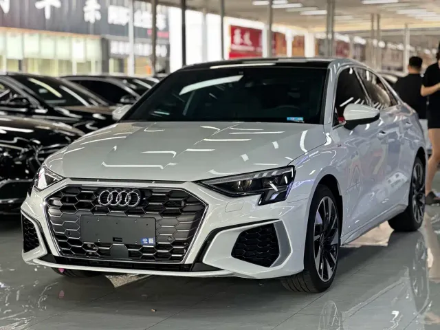 Фотография автомобиля — Audi A3