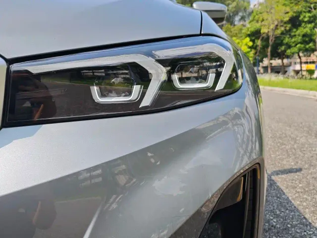 BMW BMW i3 2025 eDrive 35 L — Фото автомобиля 4