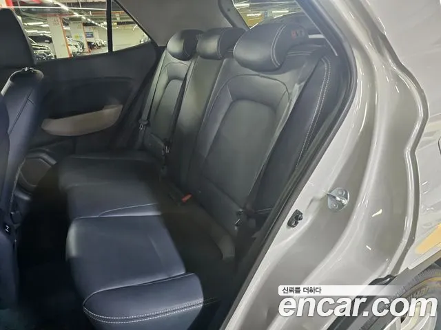 Hyundai Venue — Фото автомобиля 8