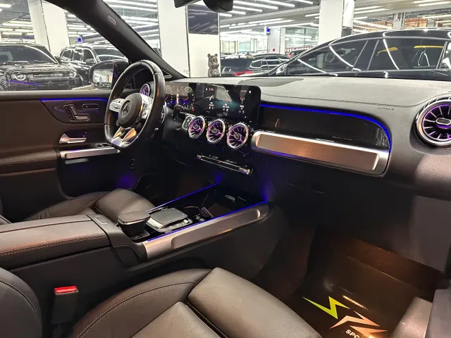 Mercedes-Benz GLB AMG — Фото автомобиля 12