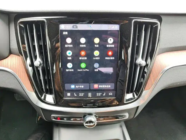 Volvo V60 — Фото автомобиля 17