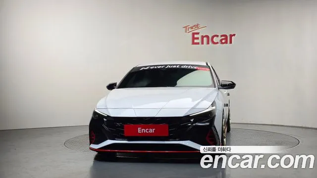 Hyundai AVANTE — Фото автомобиля 3