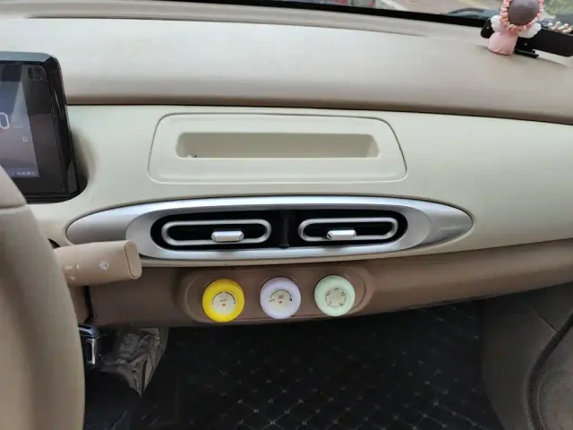 Wuling Hongguang Mini EV — Фото автомобиля 9