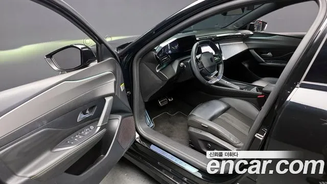 Peugeot 308 — Фото автомобиля 11