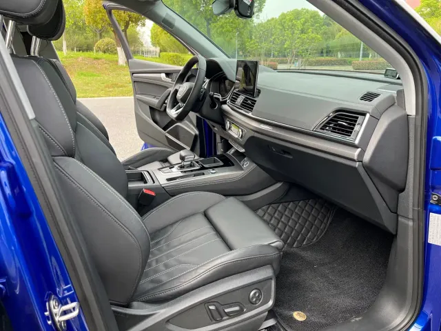 Audi Q5L — Фото автомобиля 13