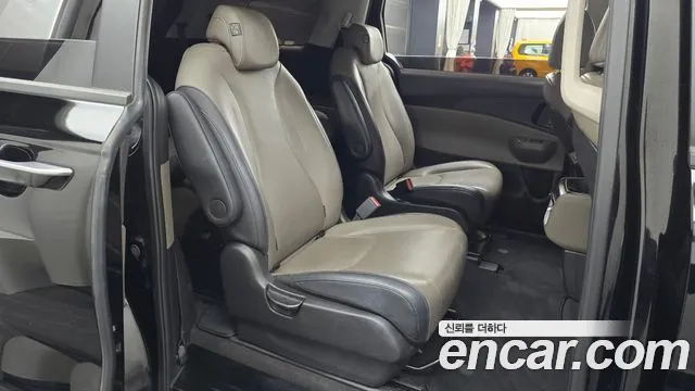 Kia Carnival 4th Gen — Фото автомобиля 17