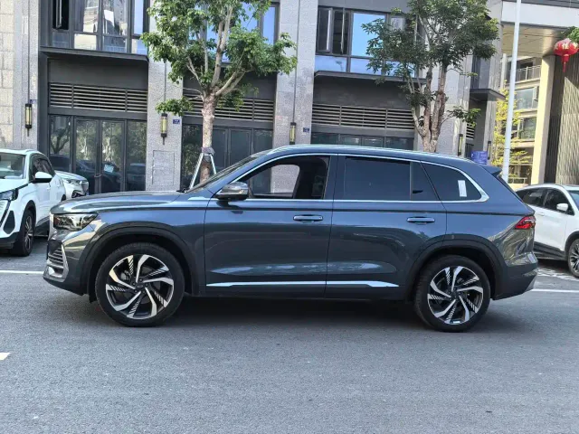Geely Xingyue L — Фото автомобиля 4