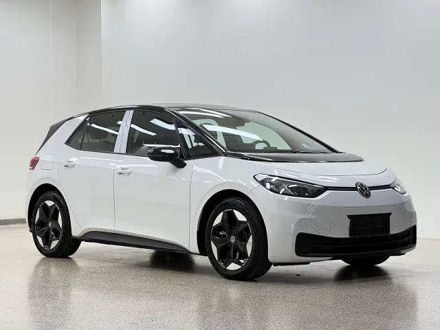 Volkswagen ID.3 — Фото автомобиля 3