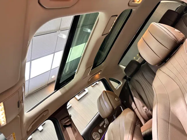 Mercedes-Benz E-Class — Фото автомобиля 18