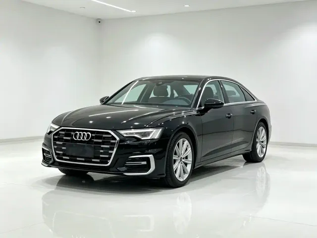 Фотография автомобиля — Audi A6L