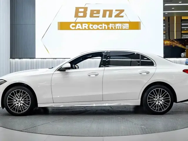 Mercedes-Benz C-Class — Фото автомобиля 3