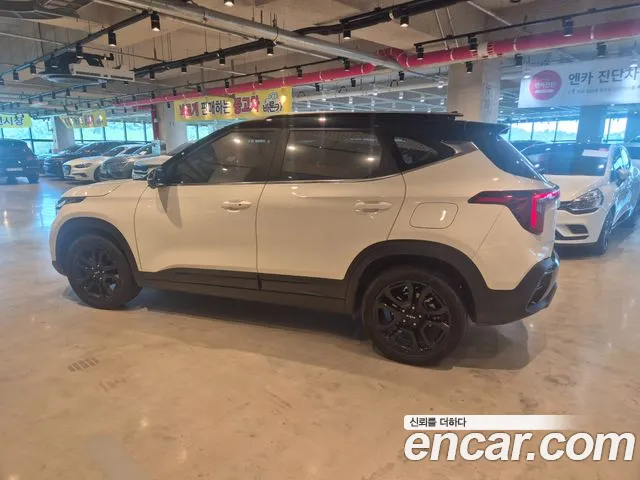 Kia Seltos Новый Seltos Бензин 2.0 2WD — Фото автомобиля 4