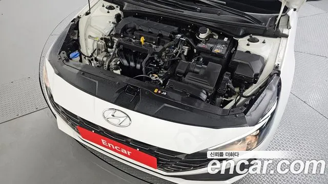 Hyundai AVANTE Avante (CN7) — Фото автомобиля 6