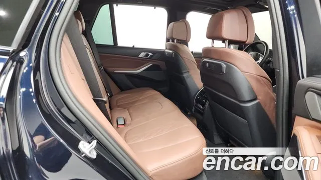 BMW X5 xDrive 40i M Sport — Фото автомобиля 12