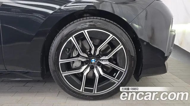 BMW 7 Series G70 — Фото автомобиля 6