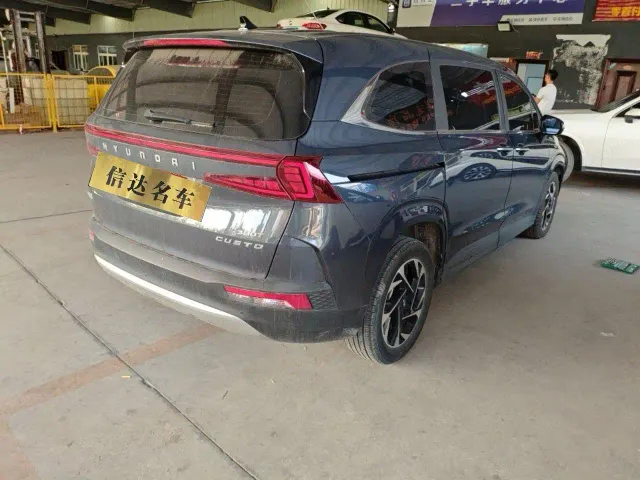 Hyundai Custo — Фото автомобиля 3