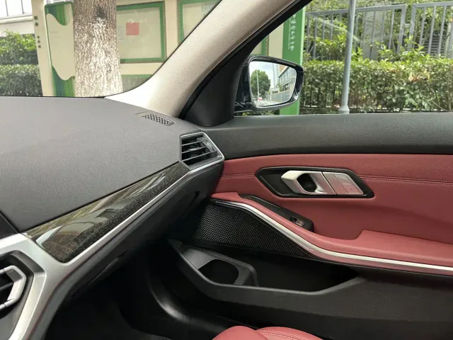 BMW 3 Series — Фото автомобиля 6