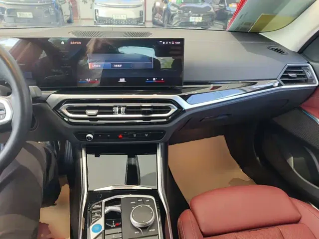 BMW i3 — Фото автомобиля 9