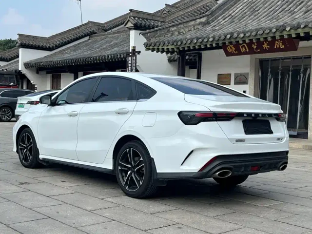 Geely Binrui — Фото автомобиля 6
