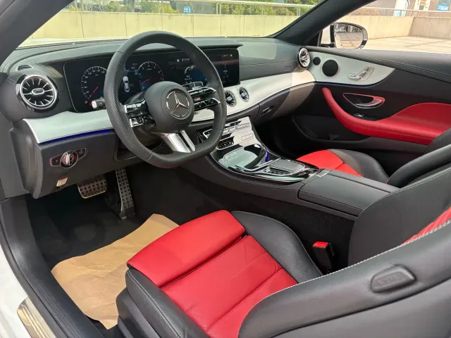 Mercedes-Benz E-Class — Фото автомобиля 5