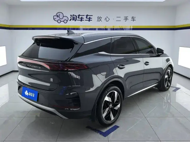 BYD Tang — Фото автомобиля 3