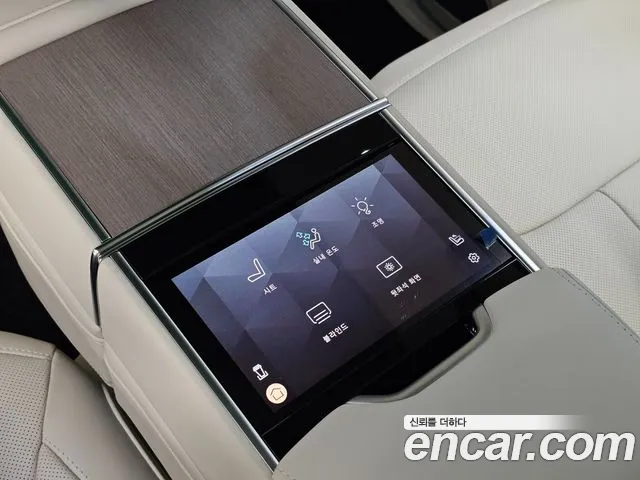 Land Rover Range Rover — Фото автомобиля 14