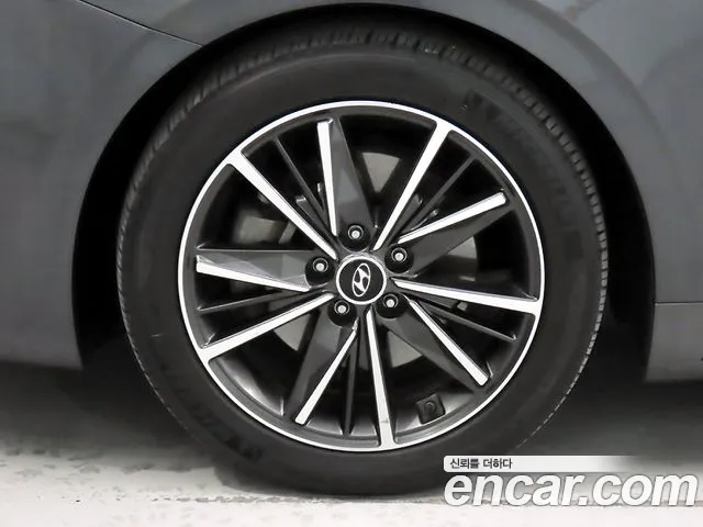Hyundai Grandeur New — Фото автомобиля 5