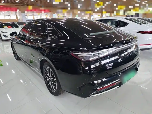 BYD Seal 07 DM-i — Фото автомобиля 4