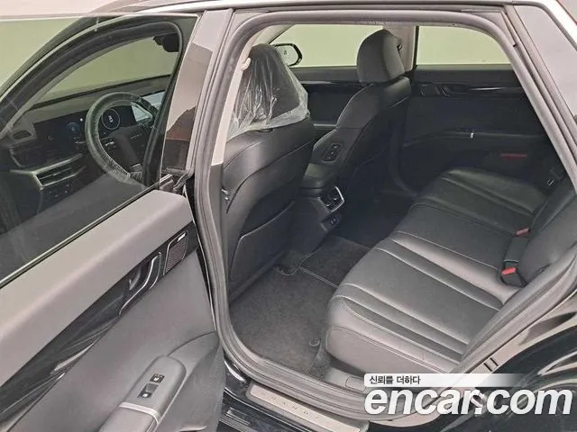 Hyundai Grandeur GN7 — Фото автомобиля 12
