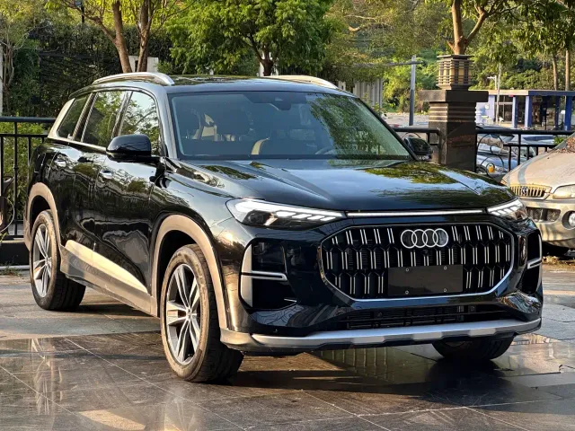 Audi Q6 — Фото автомобиля 3