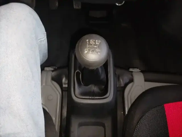 Wuling Zhiguang — Фото автомобиля 13