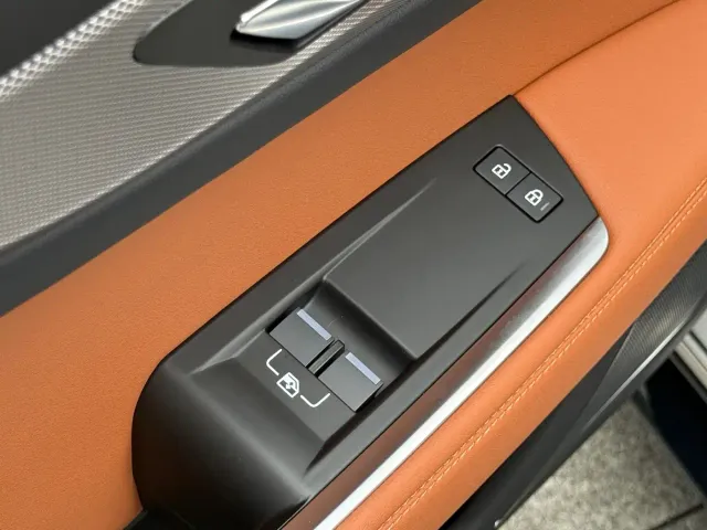 Jaguar XEL — Фото автомобиля 20