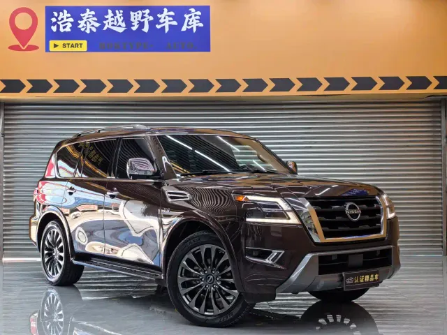 Nissan Patrol — Фото автомобиля 3